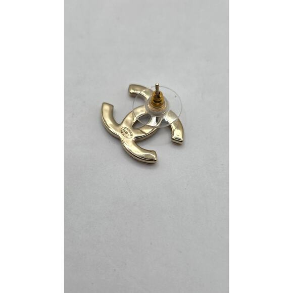 Chanel Gold-tone Pink Strass Interlocking CC Stud Earrings - Picture 9 of 13